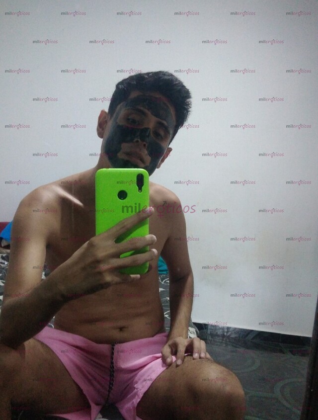 FOTOS DE CHICO CON GANAS DE COMPLACERTE Y MUY ARRECHO