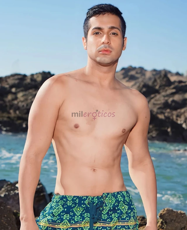 Soy mateo cabach recorro todo chile soy ascendencia arabe modelo fotografico cuerpo definido dotacion de 21 cm de largo caliente varonil educado de mu...