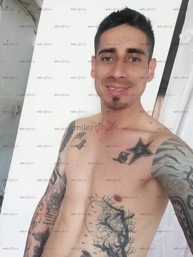 FOTOS DE HOLA COMO ESTAS, SOY CHICO BISEXUAL. ATREVIDO ARRECHO DOMINANTE ME GUSTA DISFRUT