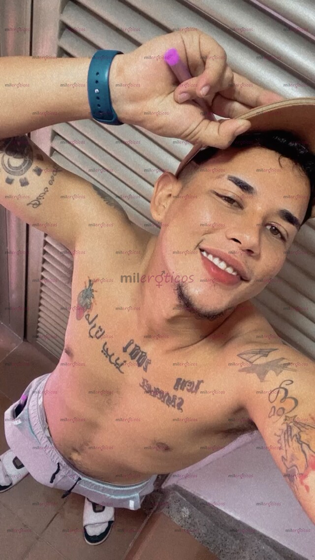 FOTOS DE HOLA SOY ANDRES MODELO VIP COSTEÑO VERGON DE 24 CM LECHERO Y ARRECHO