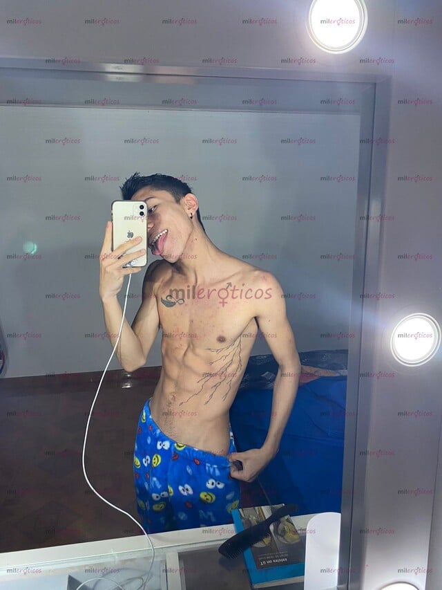 FOTOS DE JOVEN VERSÁTIL MÁS PASIVO ARRECHO CON GANAS DE PASAR EL RATO