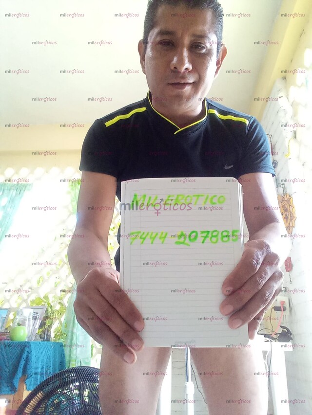 FOTOS DE SALUDOS ME PRESENTO SOY TU SCORT. ME LLAMO MERKUS SOY ACAPULQUEÑO . TENGO
