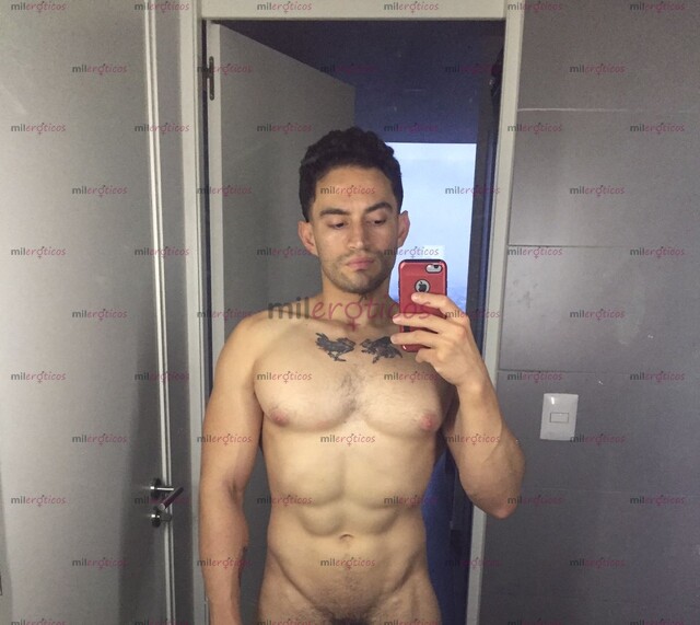 FOTOS DE ADOLFO, TIPO AMABLE. DISPONIBLE SOLO PARA CITAS. 9384008554