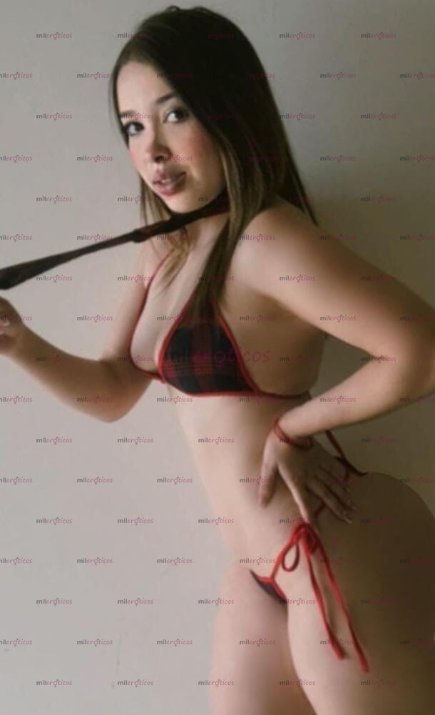 FOTOS DE HAZME TUYA Y EN LAS POSES QUE MAS TE GUSTEN PAPI SOY ADICTA AL SEXO