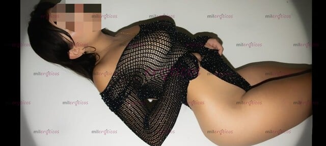 FOTOS DE SAL DE. LA RUTINA DIARIA CON ESTA BELLA Y SENSUAL SCORT DE 20 AÑOS
