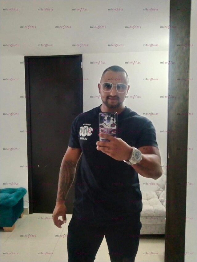 FOTOS DE JOVEN ATRACTIVO DESEOSO DE COMPLACER A CHALQUIER MUJER