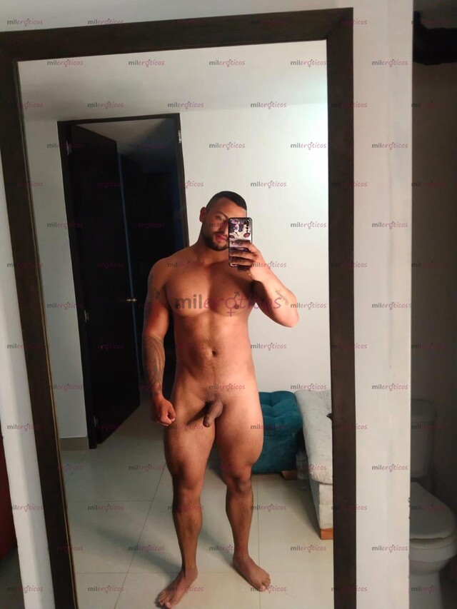 FOTOS DE JOVEN ATRACTIVO Y BIEN DOTADO SOLO MUJERES