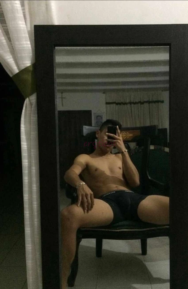 Vip joven rico dotado calientnovedad em santiago lecheroestoy disponible las 24 hrs llego un rico y lechero vergon dotado y caliente exclusivo escort...