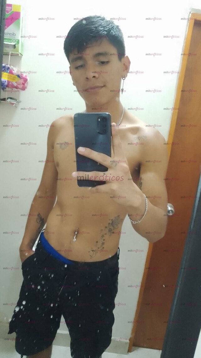 FOTOS DE JOVEN COLOMBIANO NUEVO EN LA CIUDAD DE MEDELLÍN (POLLO)