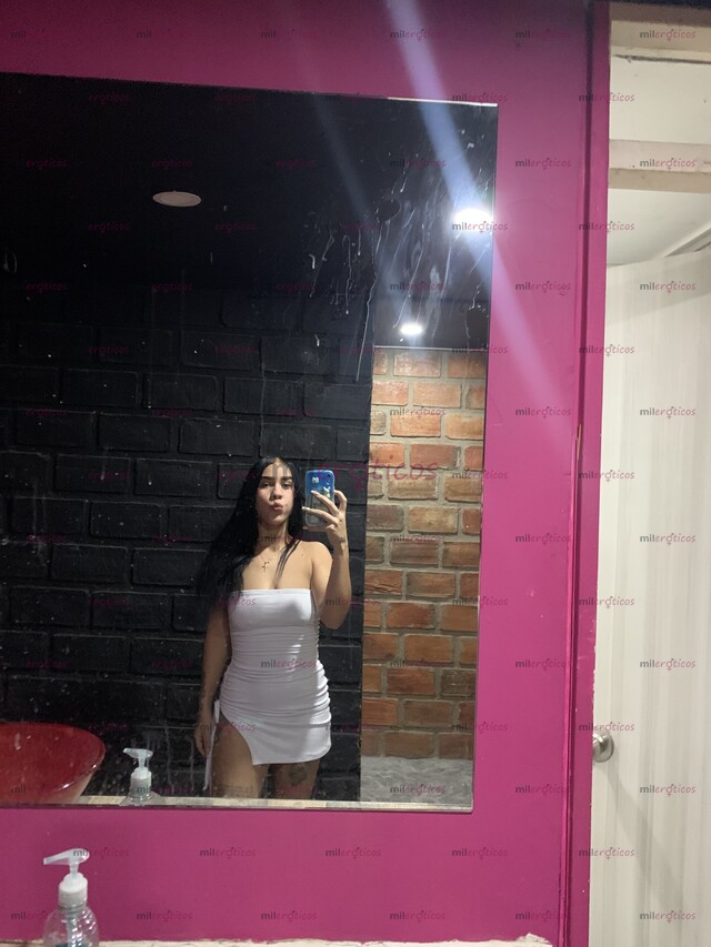 FOTOS DE HERMOSA BLANQUITA TATUADA, DIOSA DEL SEXO