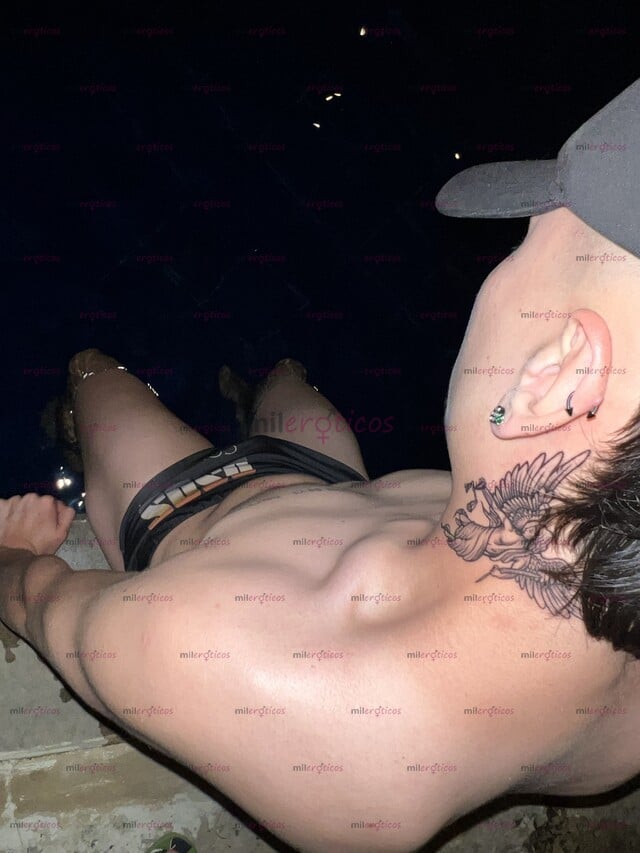 FOTOS DE POLLO PAISA HETERO BLANCO TATUADO DE 1.90 FULL MORBOSO POR POCOS DÍAS