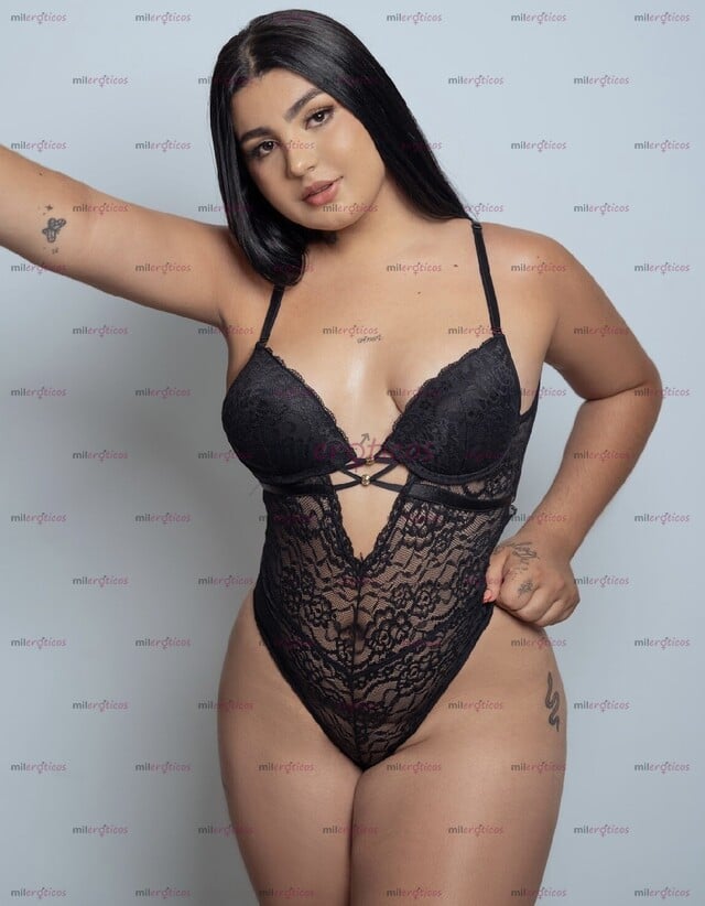 FOTOS DE COLOMBIANA, CON RICAS NALGAS Y TETAS PARADITAS.