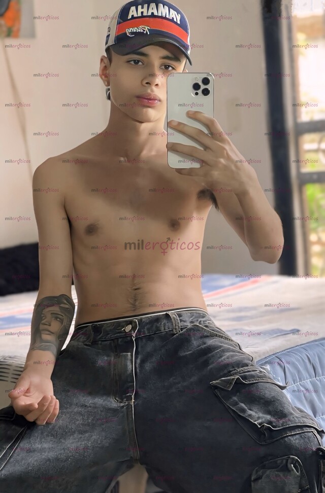 FOTOS DE POLLO ARRECHO VERSÁTIL DISPUESTO A COMPLACERTE