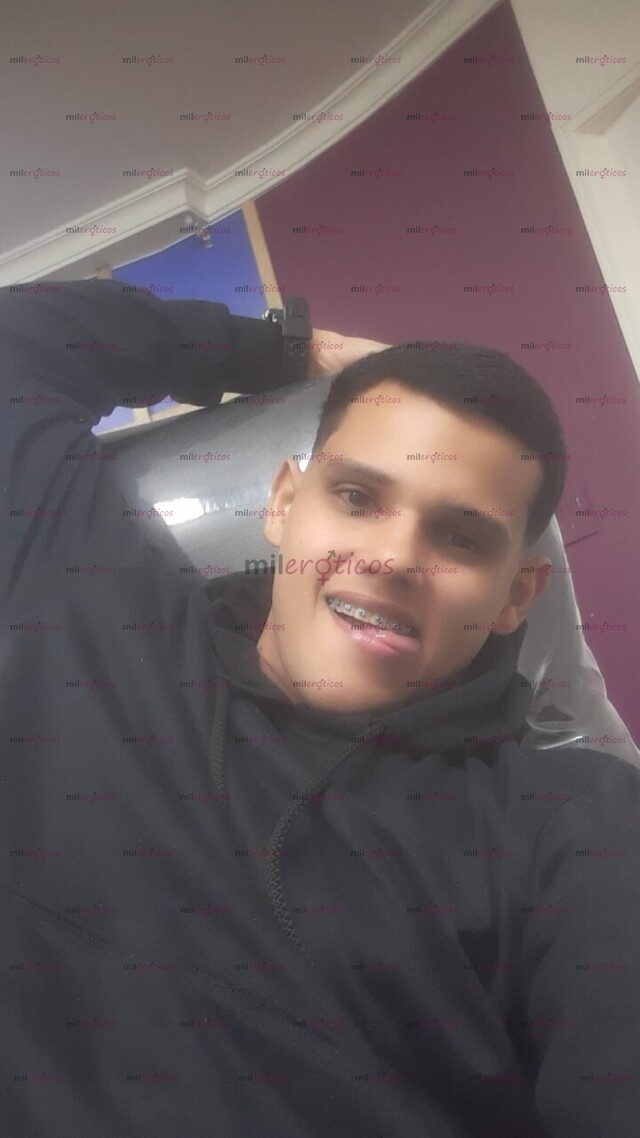 FOTOS DE HOLA SOY JAVIER, UN CHICO CALIENTE CO GANAS DE PASAR UN BUEN RATO SOY UN CHICO