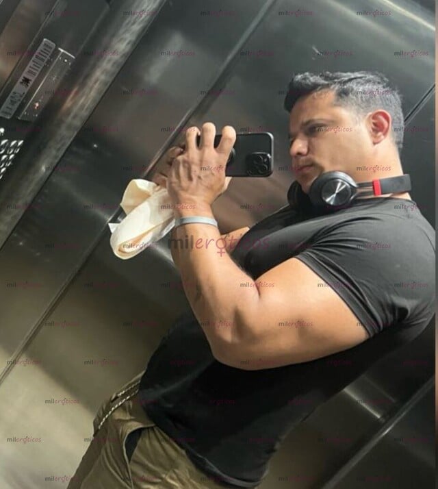 FOTOS DE HOLA SOY MANUEL CHICO DEPORTISTA Y PROFESIONAL Y ESTOY AQUÍ PARA PASARLA BIEN