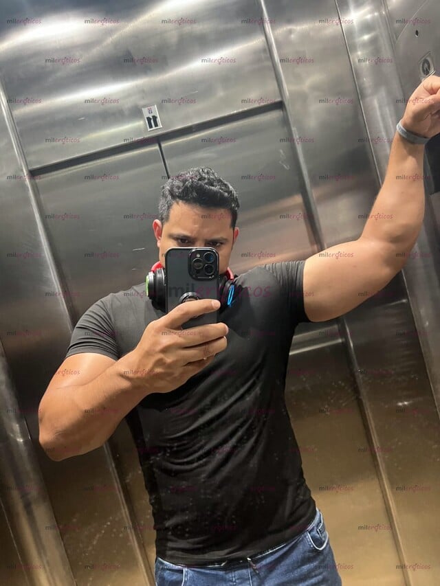 FOTOS DE HOLA SOY MANUEL CHICO DEPORTISTA Y PROFESIONAL Y ESTOY AQUÍ PARA PASARLA BIEN