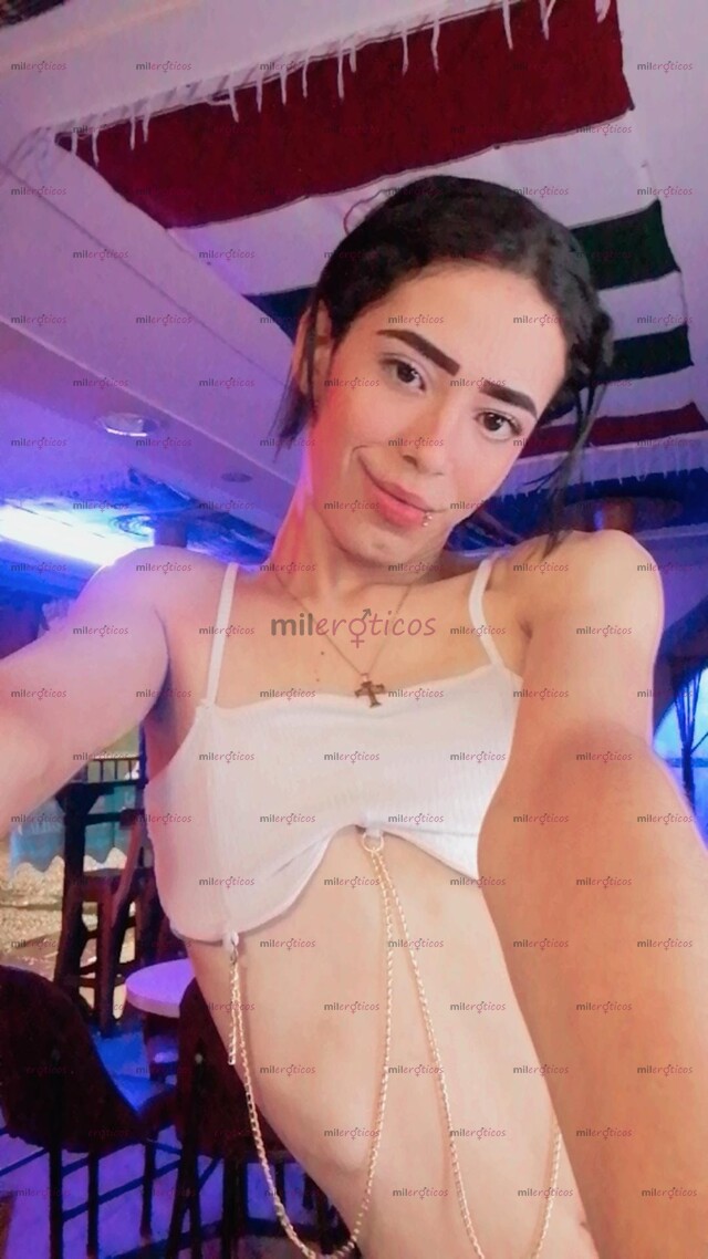 FOTOS DE JOVEN TRANS SIN HORMONAS DELGADA PERO MUY LINDA TÍMIDA Y ATREVIDA