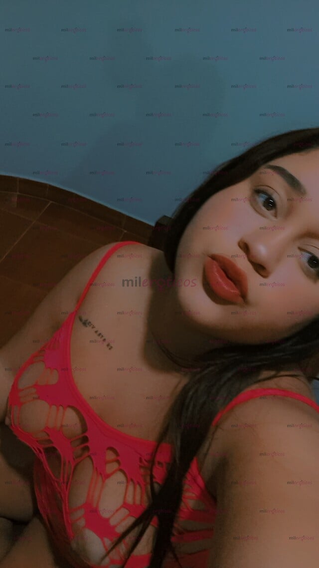 FOTOS DE PERRITA CON GANAS DE MUCHA VERGA UNA RICA MAMADA