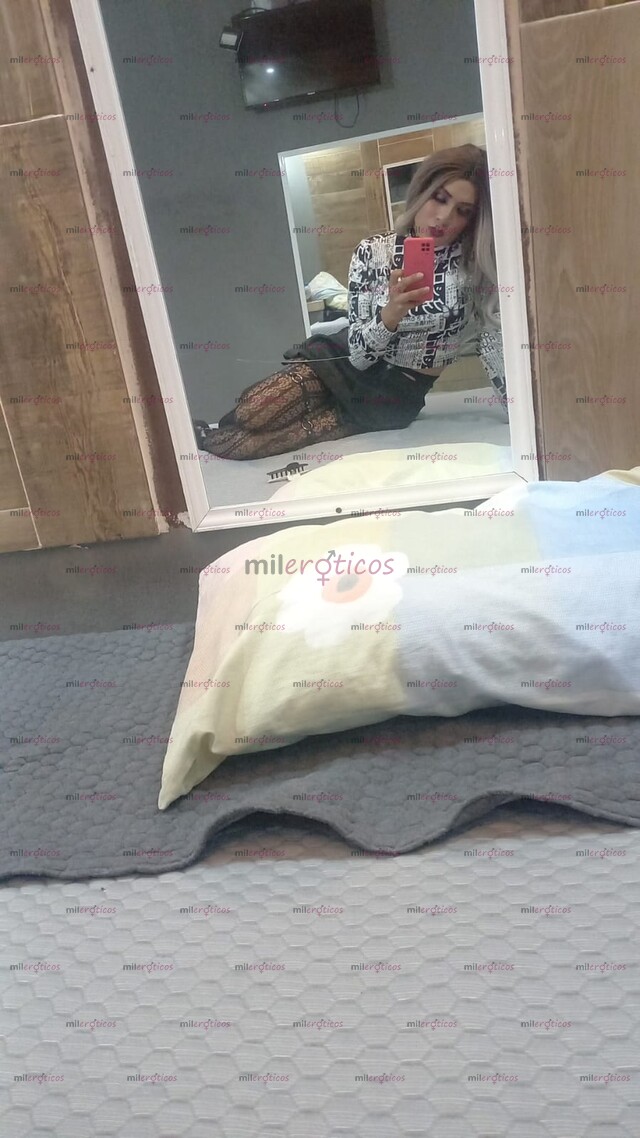 FOTOS DE DISPONIBLE SOLO HOY PARA TI PAPI YA CON LUGAR SOY NUEVA