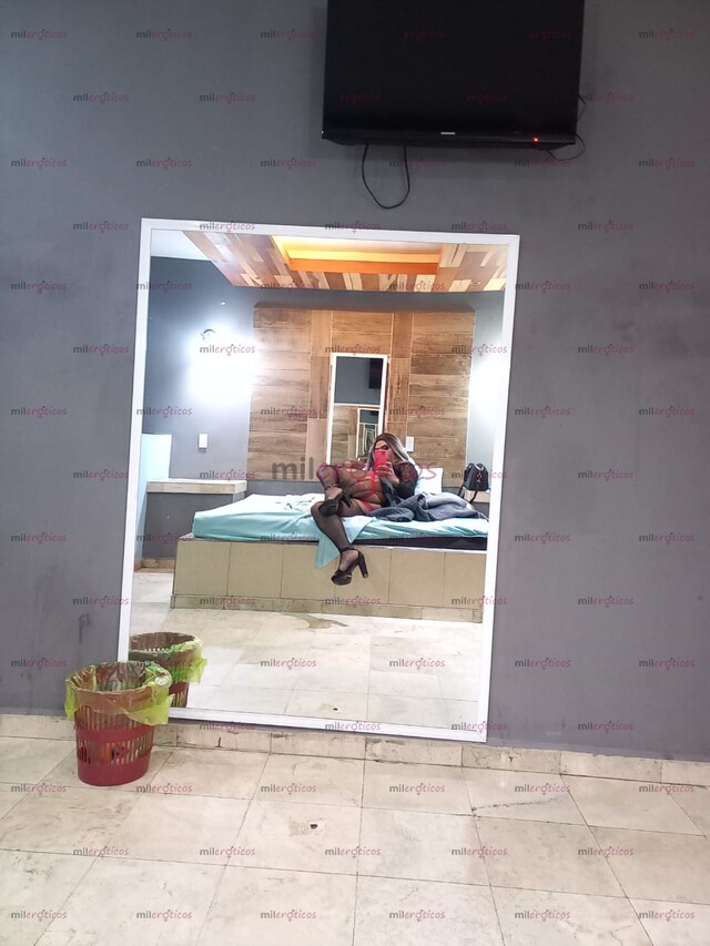 FOTOS DE DISPONIBLE SOLO HOY PARA TI PAPI YA CON LUGAR SOY NUEVA