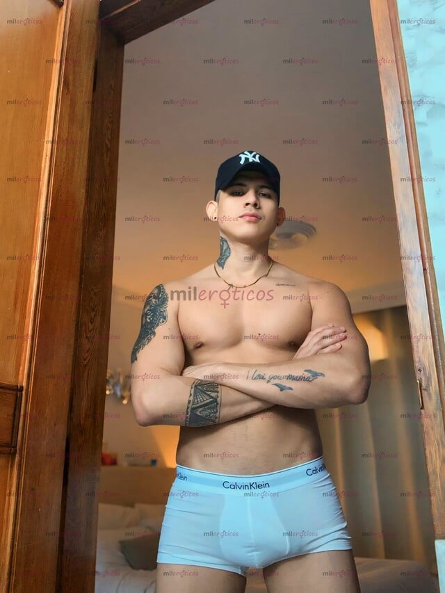 FOTOS DE 21CM DE PLACER . RECIÉN LLEGADO A LA CUIDAD