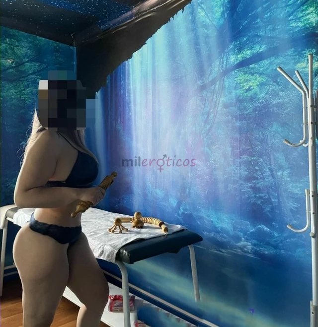 Hola amor me llamo ariela soy una rubia erotica masajista me destaco por mis ricos masajes profesionales eroticos relajantes descontracturante cuerpo...