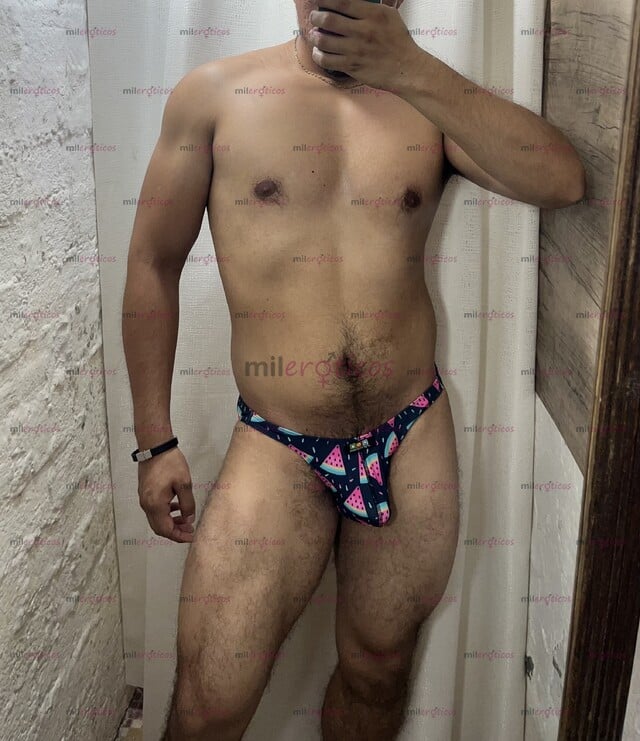 FOTOS DE SEXI JOVEN VARONIL CON CUERPO DE GYM, CALIENTE Y DISCRETO