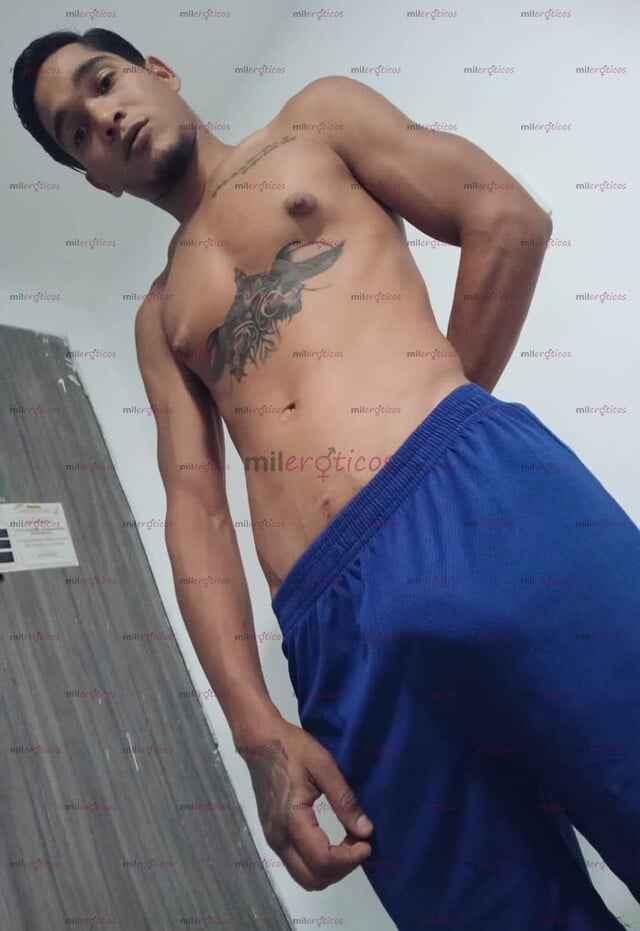 FOTOS DE SLIM DARK SKINNED GOOD SMELL GOOD ASS GOOD COCK ATHLETIC BODY 21CM FULL MILK
