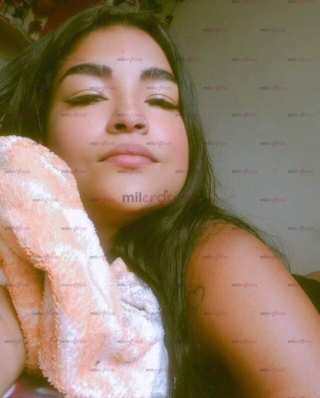 FOTOS DE HOLA SOY UNA MORENA CON GANAS DE FACTURAR Y PASARLA RICO