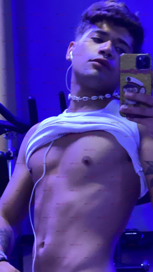 FOTOS DE BISEXUAL VERGON ARRECHO Y LECHERO AMANTE DE BUENOS CULOS