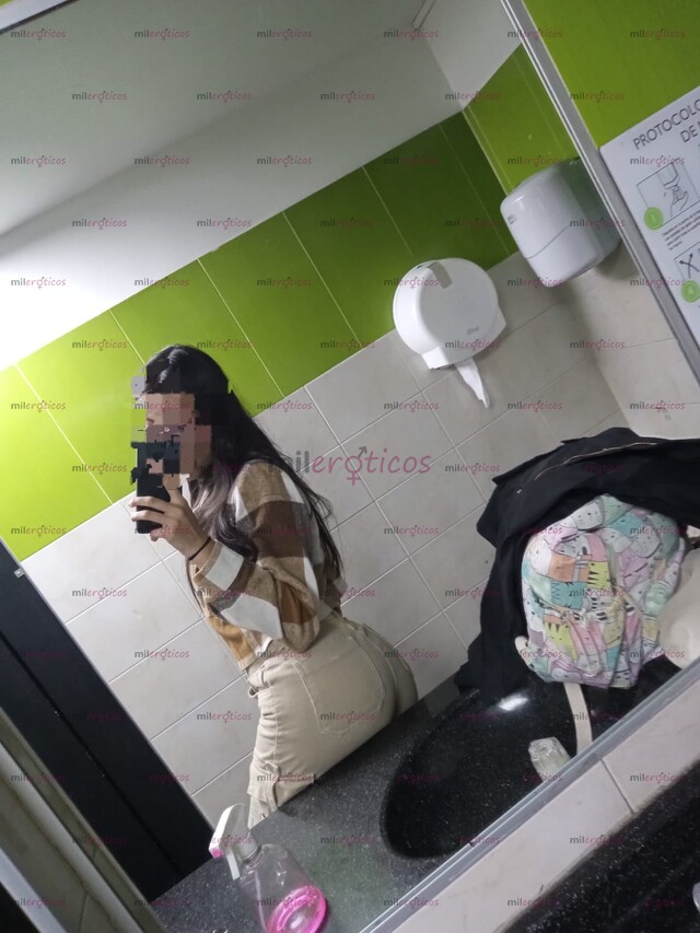 FOTOS DE JOVENCITA JUGUETONA CALIENTE ANSIOSA POR TI BEBE