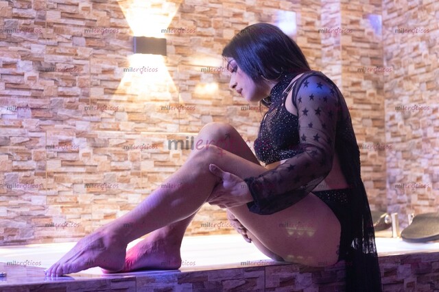 FOTOS DE SEXY TRANS DESCOMPLICADA DOTADA MULTIORGASMICA FIESTERA