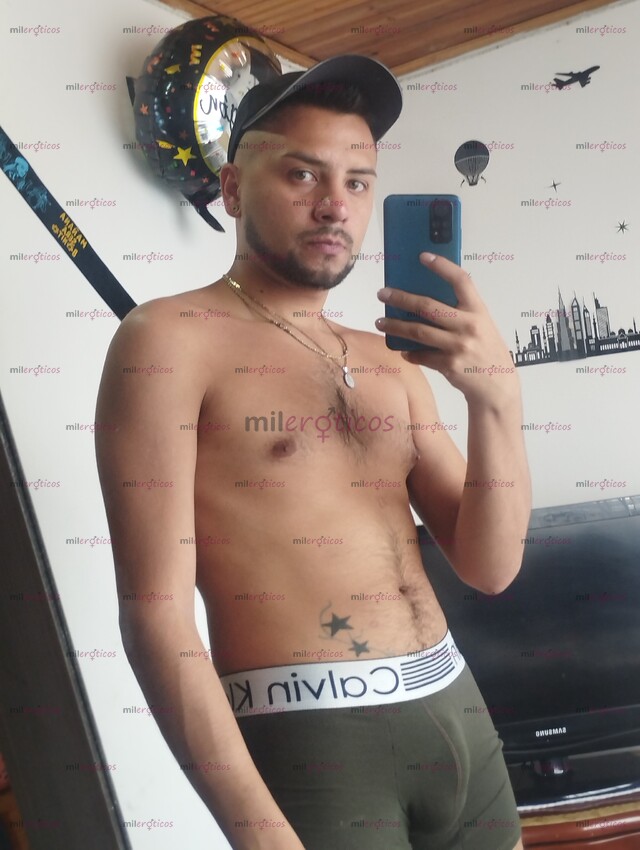 FOTOS DE HOMBRE SERIO DELGADO CON SITIO DISPONIBLE EN KENNEDY O DOMICILIOS