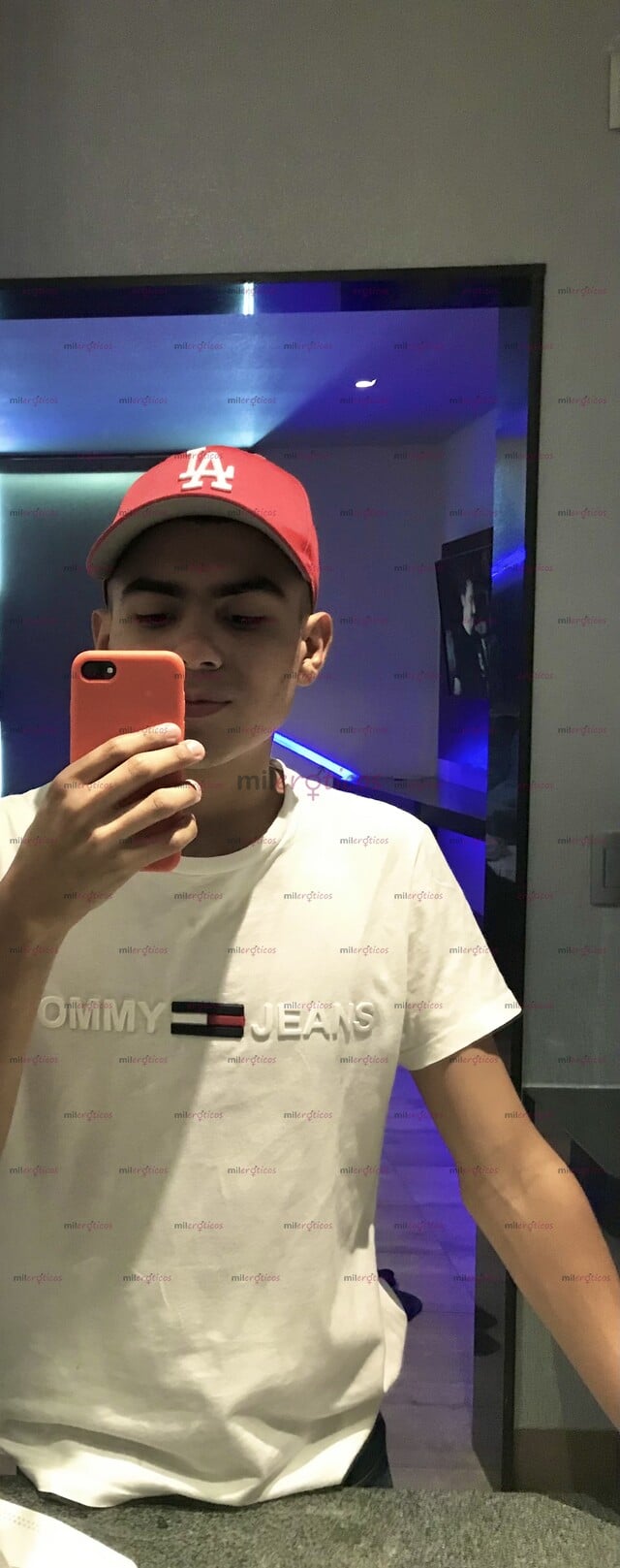 FOTOS DE JONATHAN 20 AÑOS CONTÁCTAME Y ROMPE EL CULO A VERGAZOS CABRON