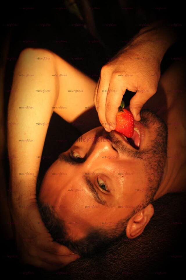 FOTOS DE MASAJISTA Y TERAPEUTA SEXUAL. GOZA DE LA RELAJACIÓN