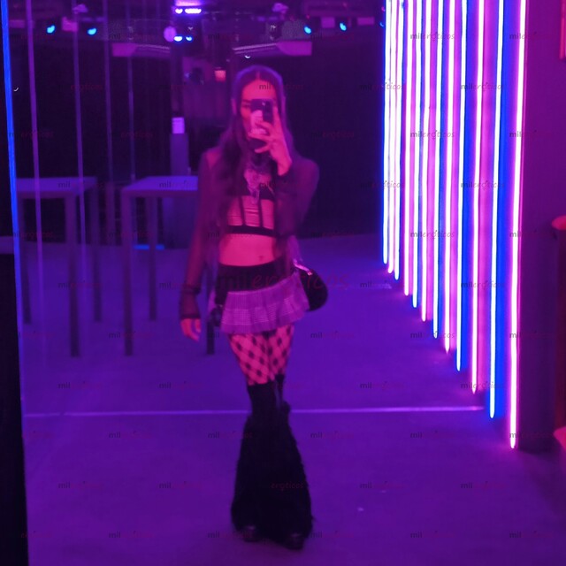 FOTOS DE CHICA TRANS DISPONIBLE PARA ENCUENTROS O COMPAÑÍA