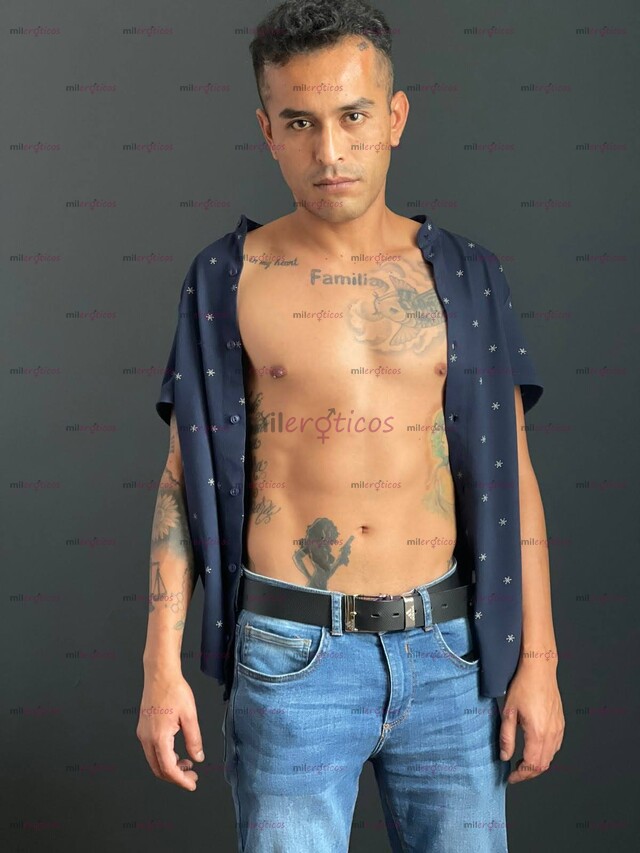 FOTOS DE SOY ALEX EN LA CDMX, MARCA ME SOY MUY PUTITA EN LA CAMA