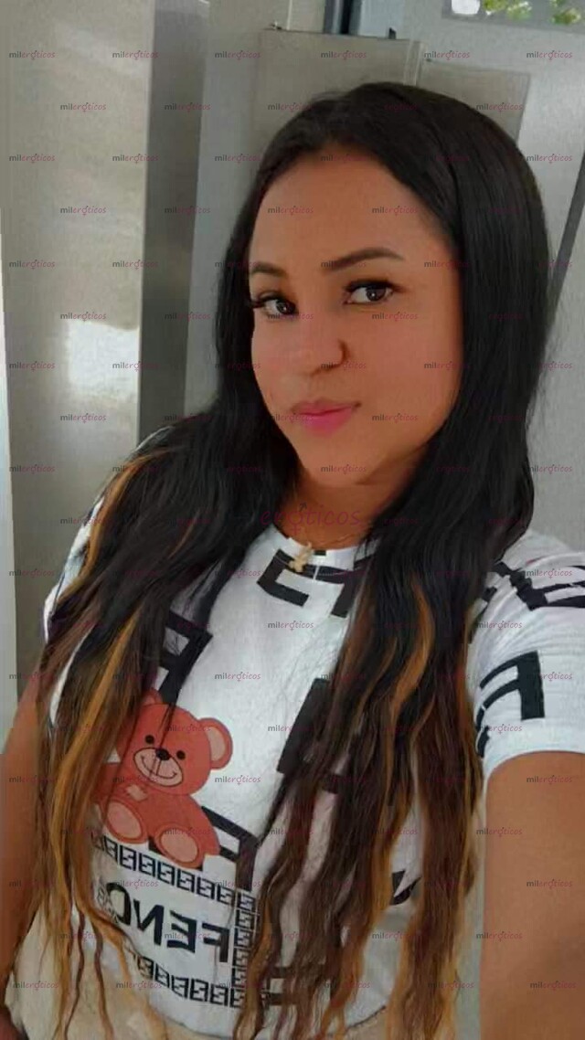 FOTOS DE LAURA UNA HERMOSA CHICA DISPUESTA A CUMPLIR TUS FANTASIAS