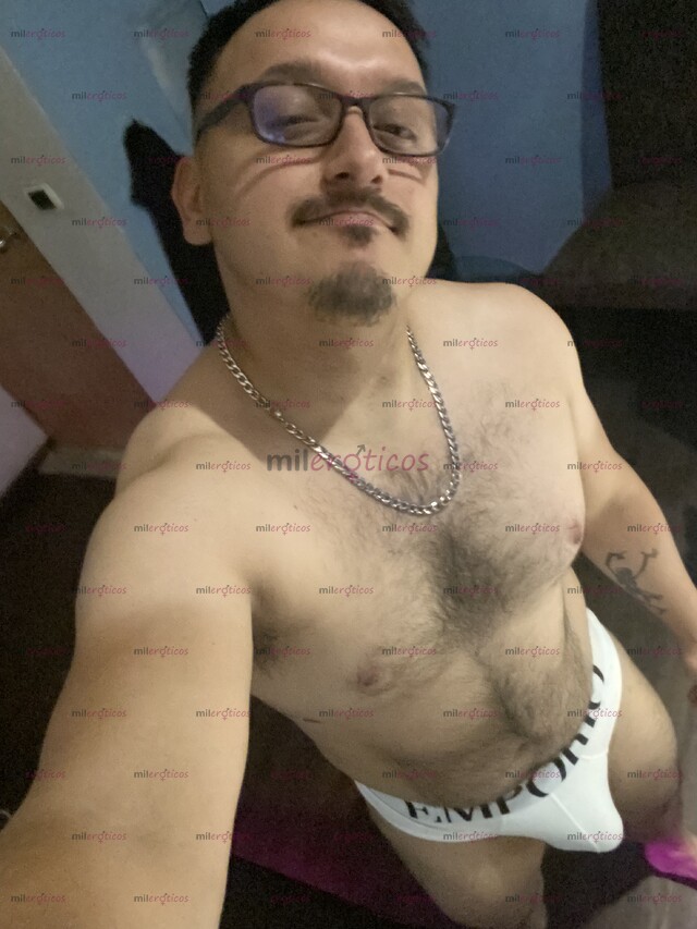 FOTOS DE ACTIVO MASAJISTA DISPONIBLE PARA COMPLACERTE