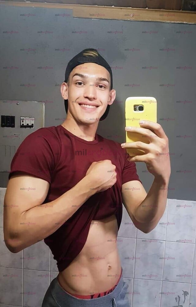FOTOS DE CHICO VERSATIL DE SUBA .... 25 AÑOS VERGON ME LLAMO ADBISAI