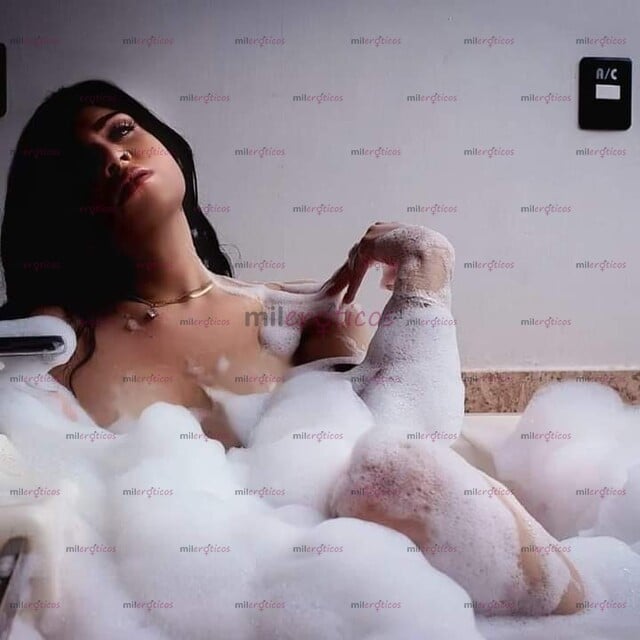 FOTOS DE ENCANTADORA TRANSEXUAL DISPONIBLE PARA CUMPLIR TODAS TUS FANTASIAS