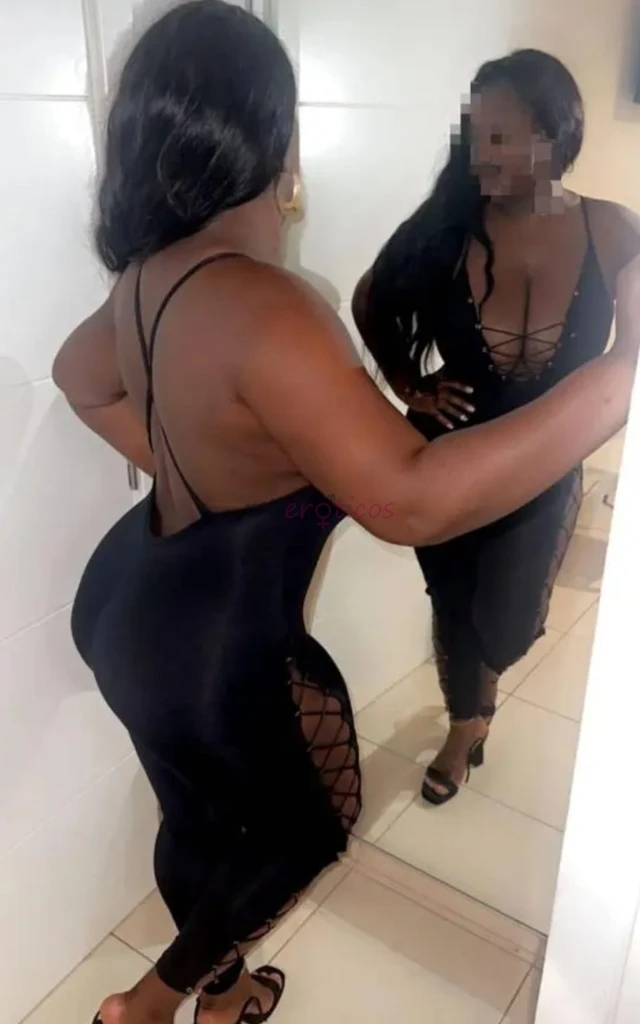 Soy una rika morenaza colombiana recien llegada con grandes pechos muy caliente juguetona extrovertida lista para aserte el mejor sexo ago domicilios...