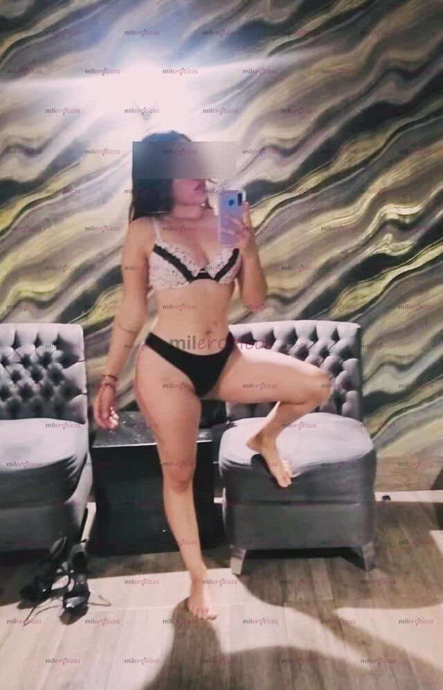 FOTOS DE UNIVERSITARIA NIVEL VIP EDUCADA SEXY BLANCA CON NAGUITAS DE ENSUEÑO NATURAL