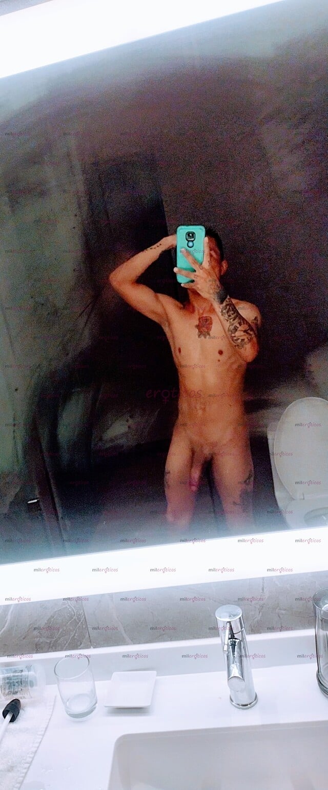FOTOS DE CHICO VERSÁTIL SUPER DOTADO NUEVO EN TU CUIDAD 22 CM LLENOS DE PLACER PARA DARTE
