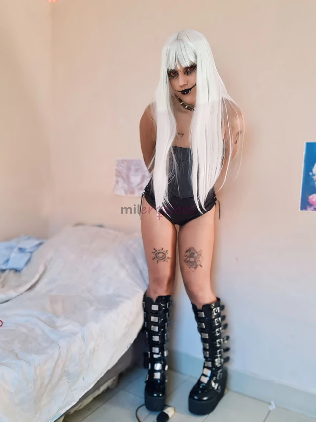Ola me chamo akira e sou uma novinha bem safada cheia de vontade de te fazer gozar com meu conteudo tenho 1 52 de altura peso 45 kg e trabalho com sex...