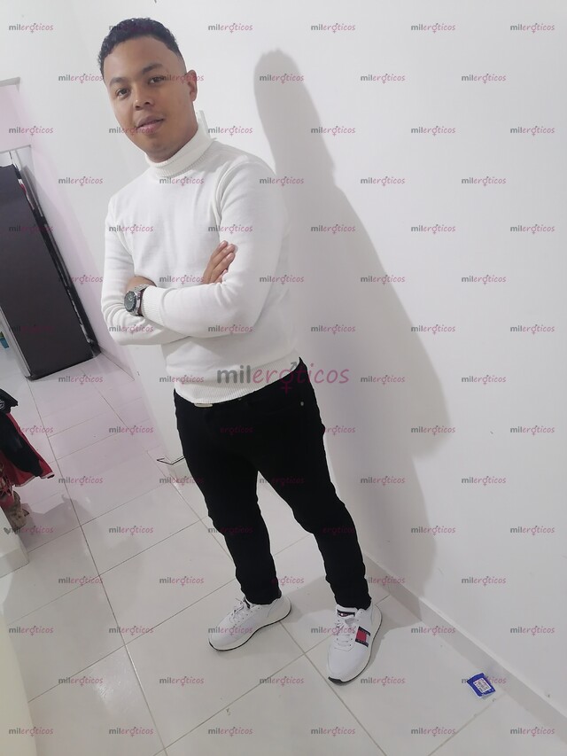 FOTOS DE MORENO DE 170 COMPLACIENTE EN SERVIOS PARA COMPLACERTE A TU DESEOS