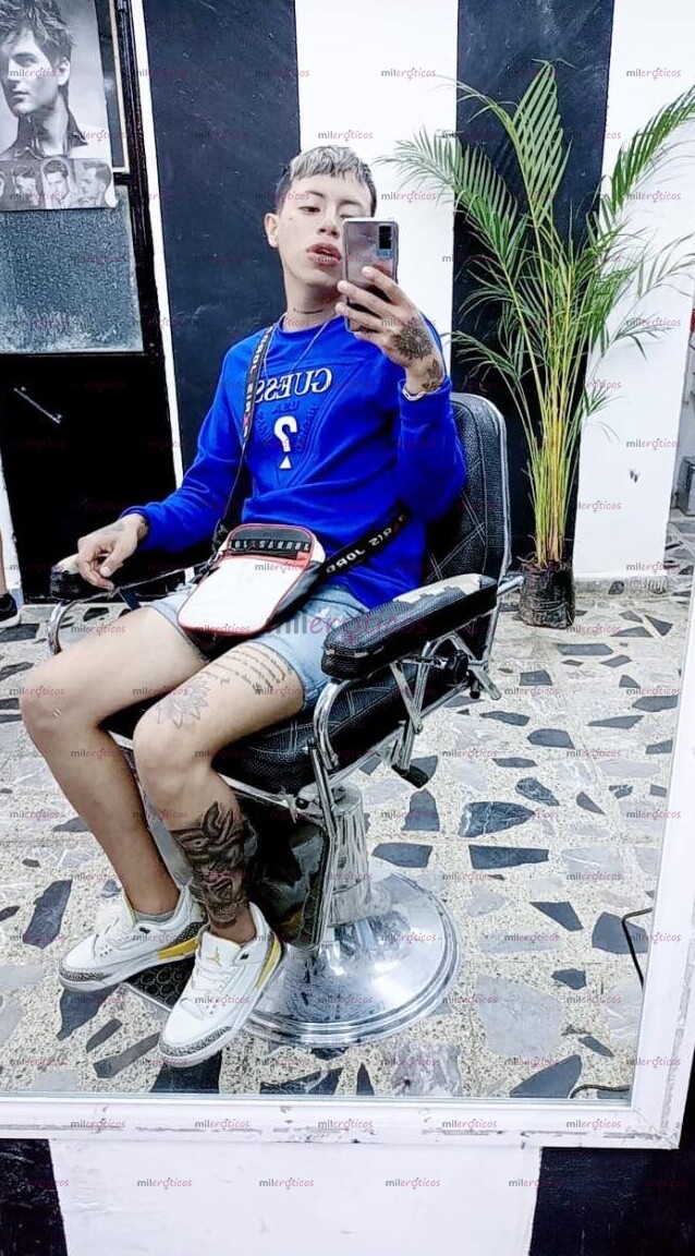 FOTOS DE HOLA MI NOMBRE ES ALEJANDRO TENGO 22 AÑOS