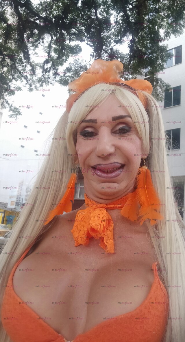 FOTOS DE MONA HERMOSA ARRECHA CON SITIO DISPONIBLE LLÁMAME PAPI RICO