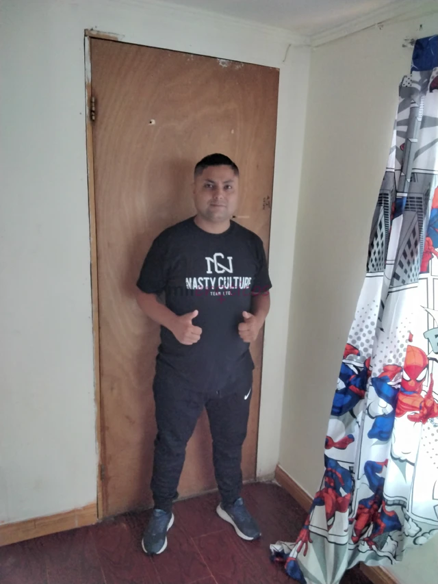 Quiero tener el privilegio de hacer parte de ustedes y pasar ratos agradables con muchos besos y caricias tratarnos con mucho amor y salvajismo al mis...