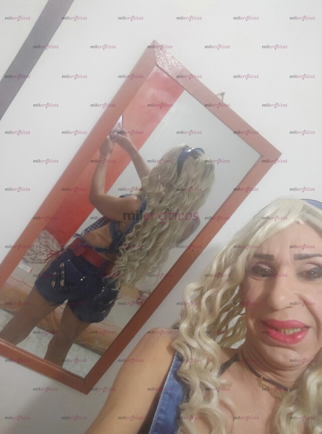 FOTOS DE MÓNICA FÉNIX LA DIOSA TRANS MÁS PERRA